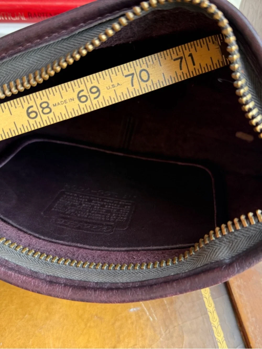 VTG NYC Coach | Basic Bag | No. 9455 |
Burgundy | Timeless - Picture 14 of 15